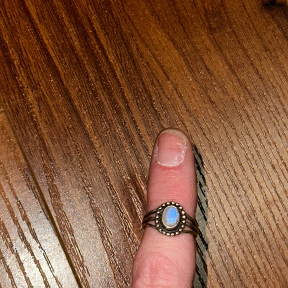 Moonstone ring - Picture 2 of 7